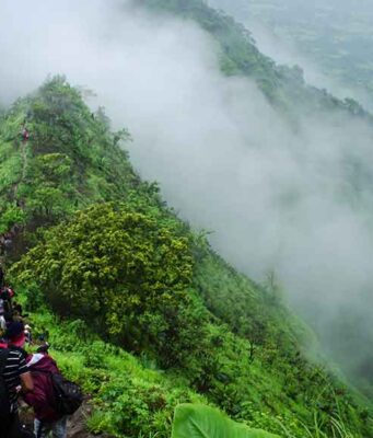 5 Incredible Weekend Getaways From Mumbai For Trekking Lovers! trekking to kalsubai in maharashtra